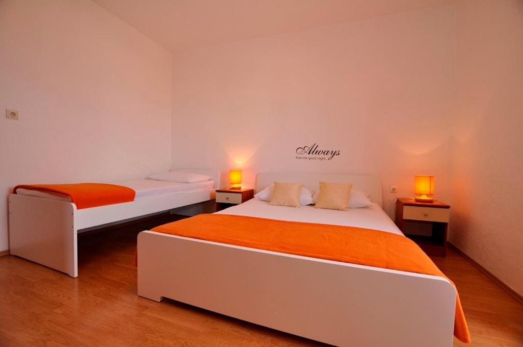 Apartmani Martinovka Drasnice Bagian luar foto