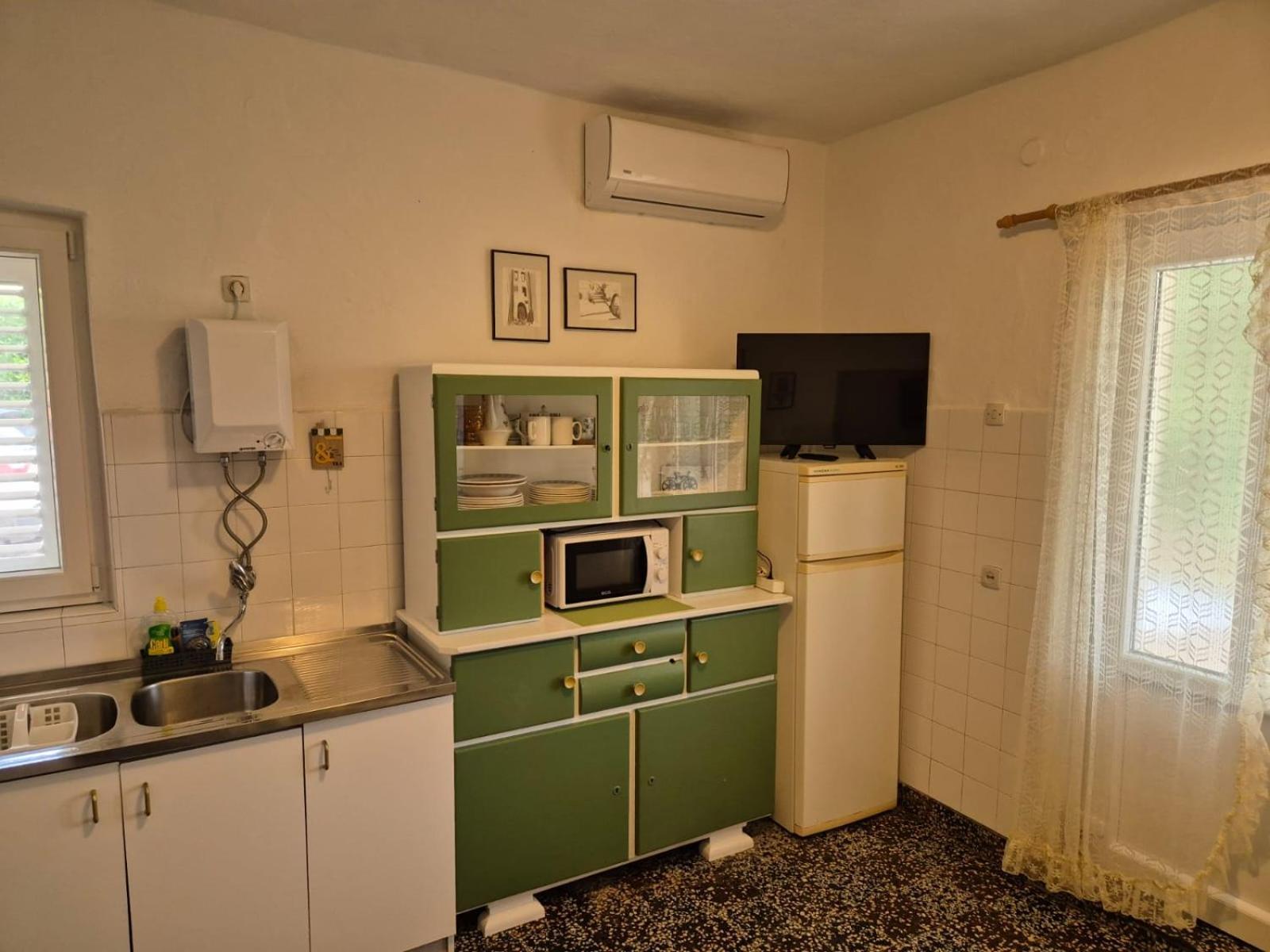 Apartmani Martinovka Drasnice Bagian luar foto